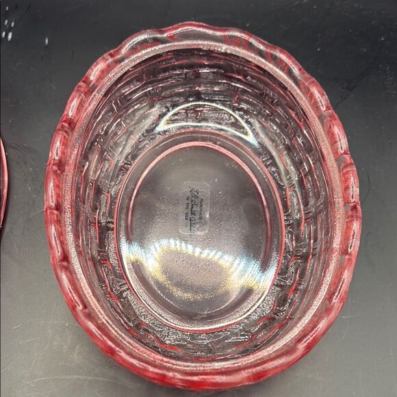 Large Pink LE Smith Glass Bunny on nest - Picture 5 of 8